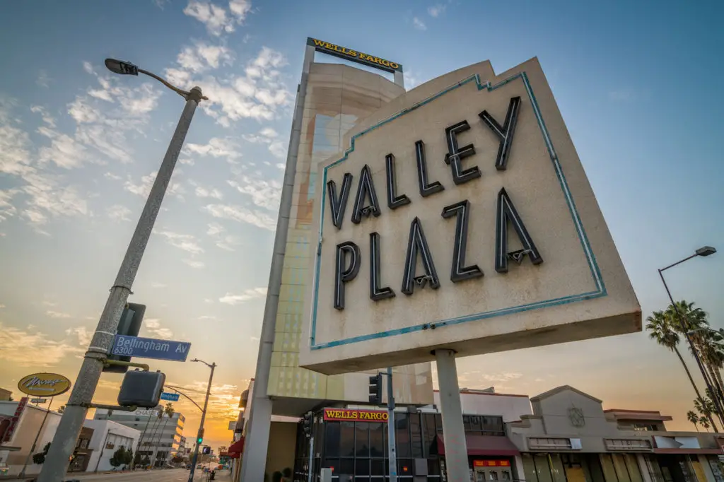 The Theater at the End of the Universe: The Death of North Hollywood’s Valley Plaza 6 image