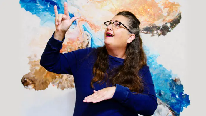 Finger Laced Crown Image