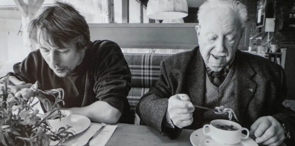 Leben und Überleben (To Live and Survive) image