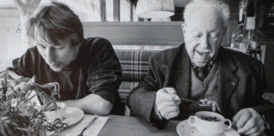 Leben und Überleben (To Live and Survive) Image