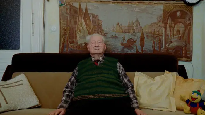 Leben und Überleben (To Live and Survive) Image